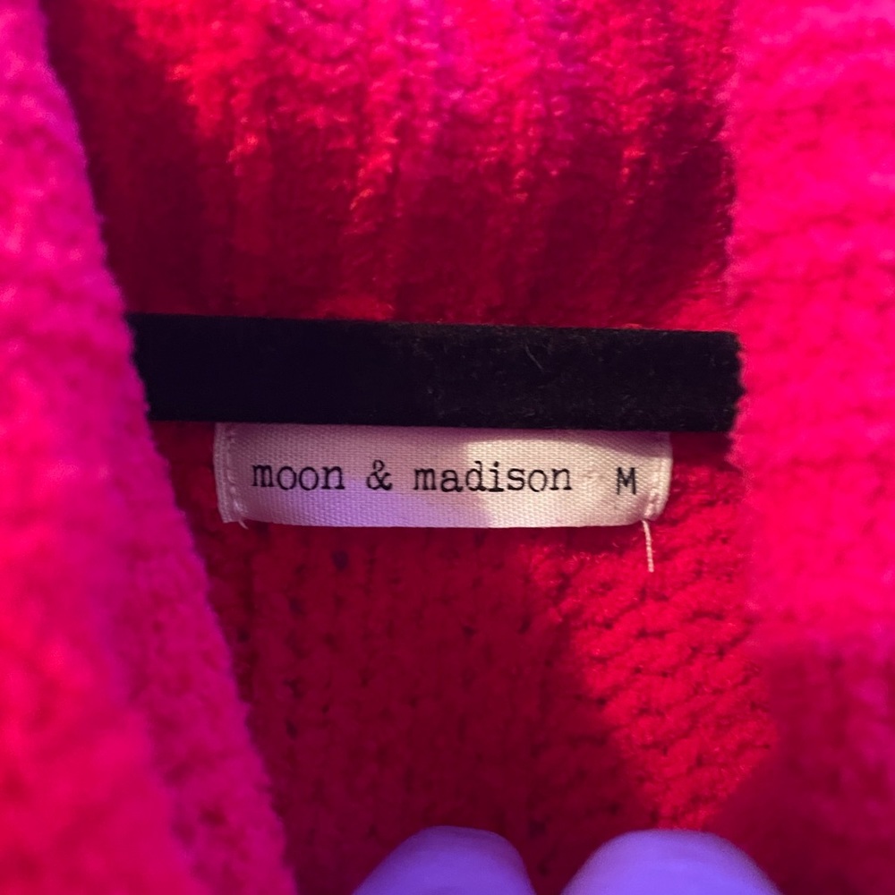 sweater - Picture 2 of 2